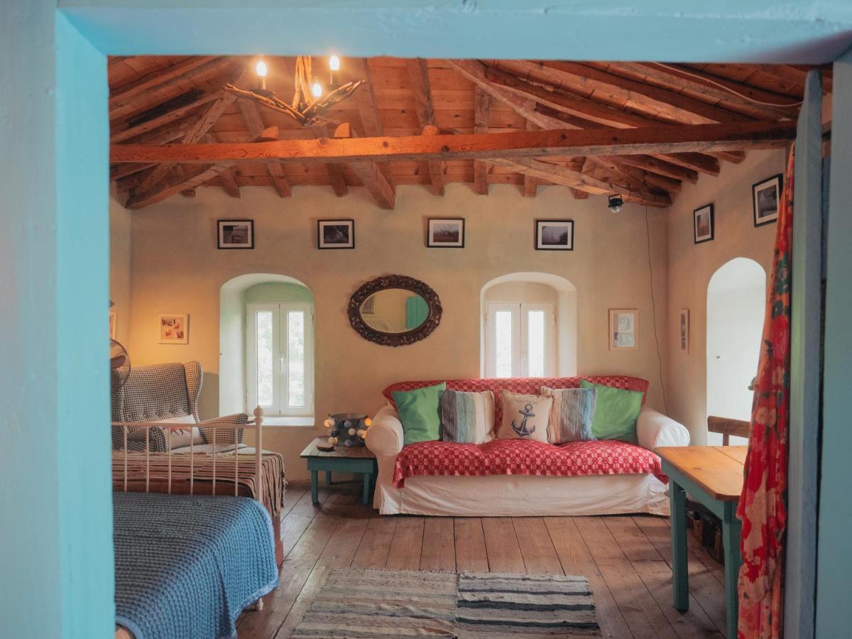 Vintage Stone-Built Country Cottage In Richea Kouloureika Exterior foto